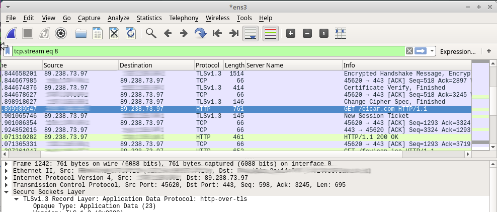 La sesión descifrada SSL se expone en Wireshark.